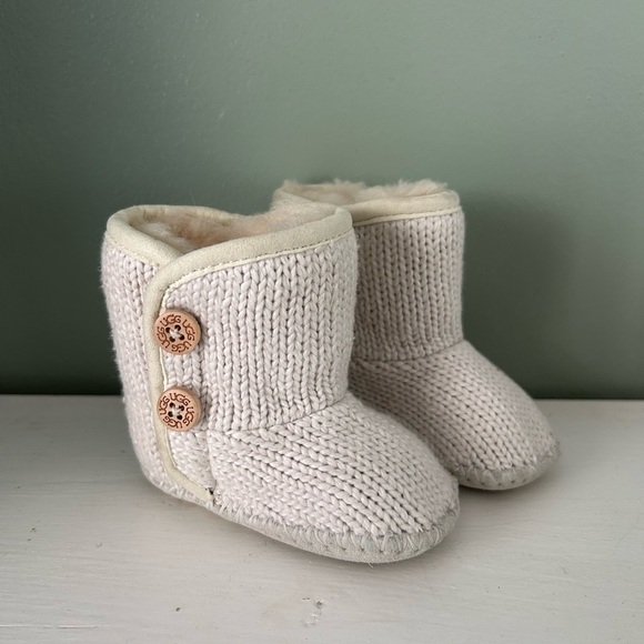 Uggs Purl Knit Booties - Picture 2 of 5